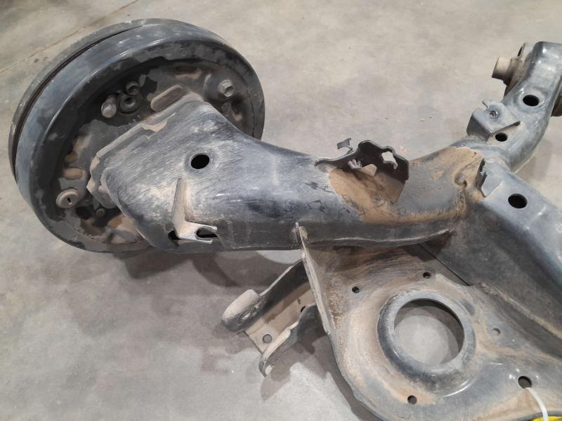 2020 Nissan Kicks Beam Axle