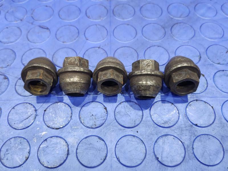 2016 Ford Transit 150 Lug Nuts