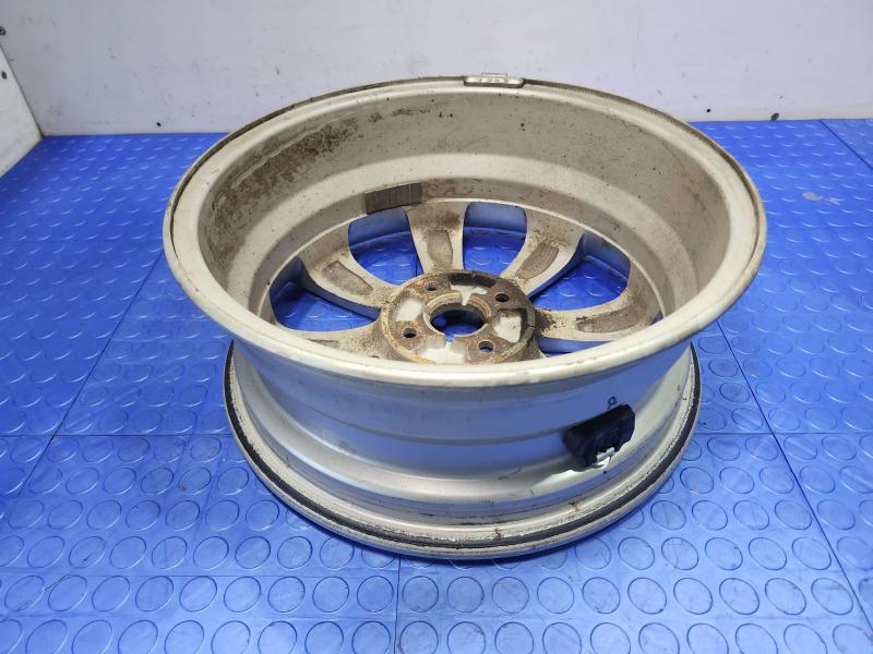 2013 Hyundai Accent Wheel