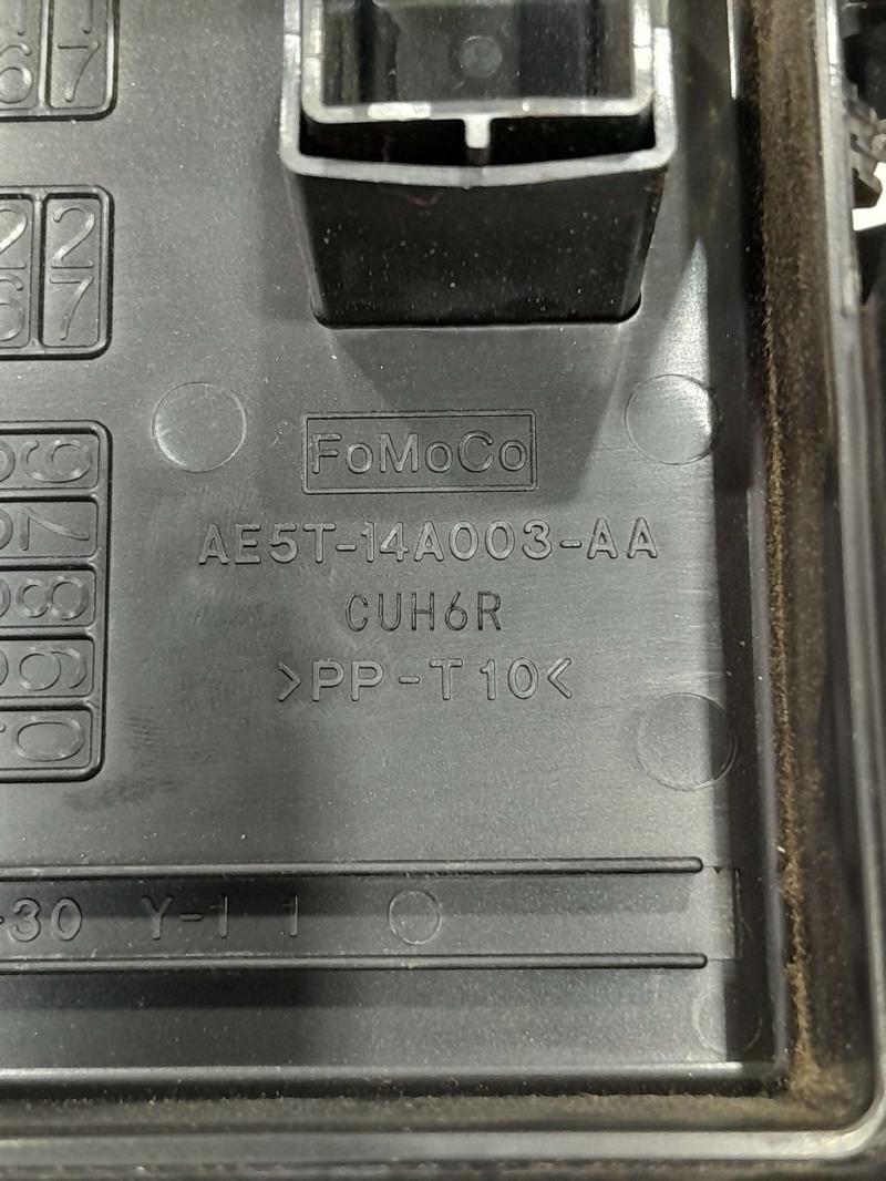 2010 Ford Fusion Engine Fuse Box