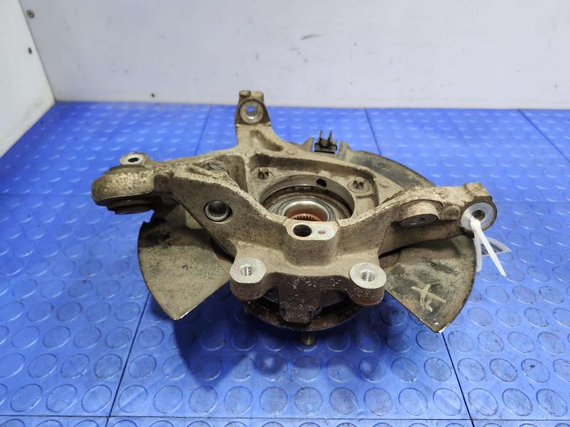 2010 Dodge Challenger Rear Knuckle/Stub Axle