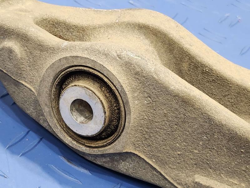 2010 Mercedes ML-Class Lower Control Arm Front