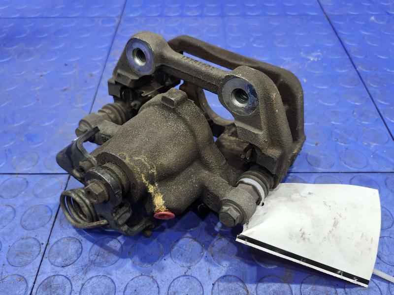 2014 Ford Explorer Caliper