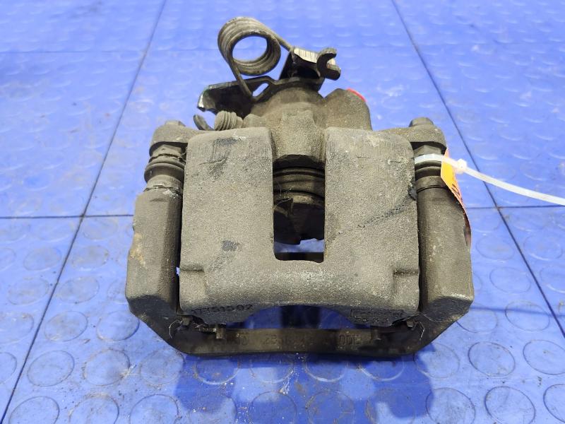 2014 Ford Explorer Caliper