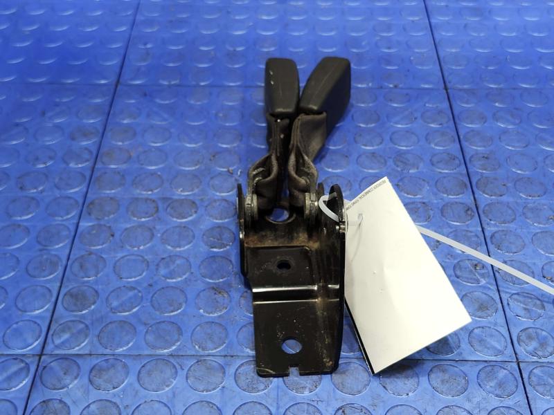 2007 Hummer H3 Rear Seat Belt