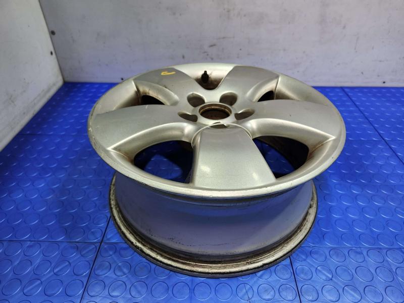 2005 Volkswagen Jetta Wheel