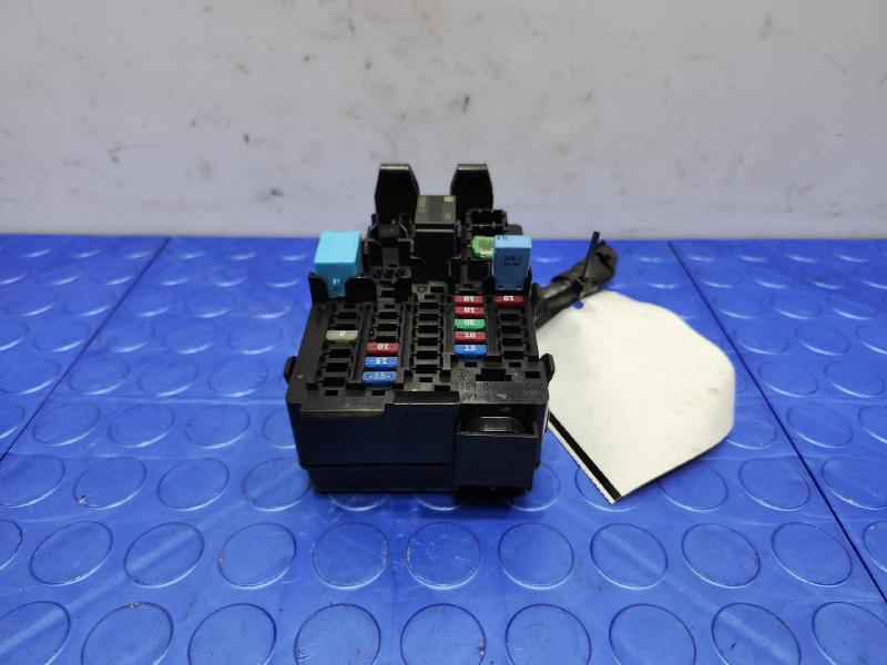 2014 Cadillac CTS Cabin Fuse Box