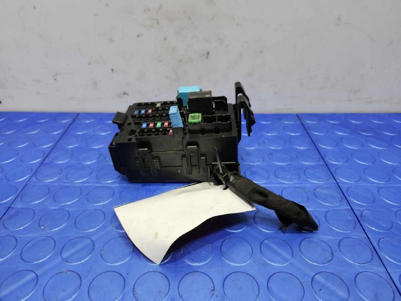 2014 Cadillac CTS Cabin Fuse Box