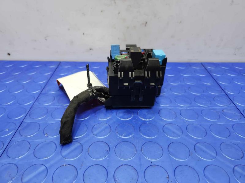 2014 Cadillac CTS Cabin Fuse Box