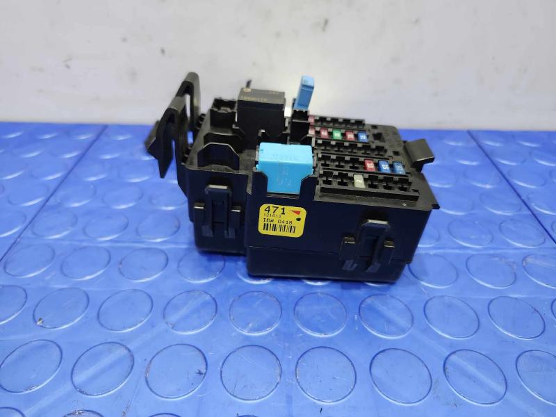 2014 Cadillac CTS Cabin Fuse Box