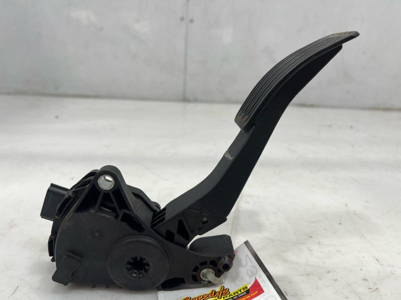 2013 - 2018 Nissan Altima Accelerator Pedal Assembly OEM 180023TA0B