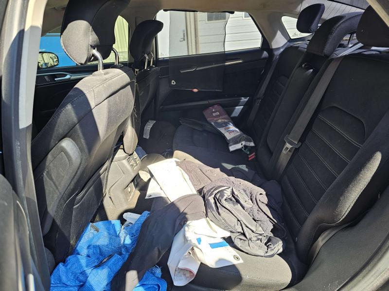 2014 Ford Fusion Headrest