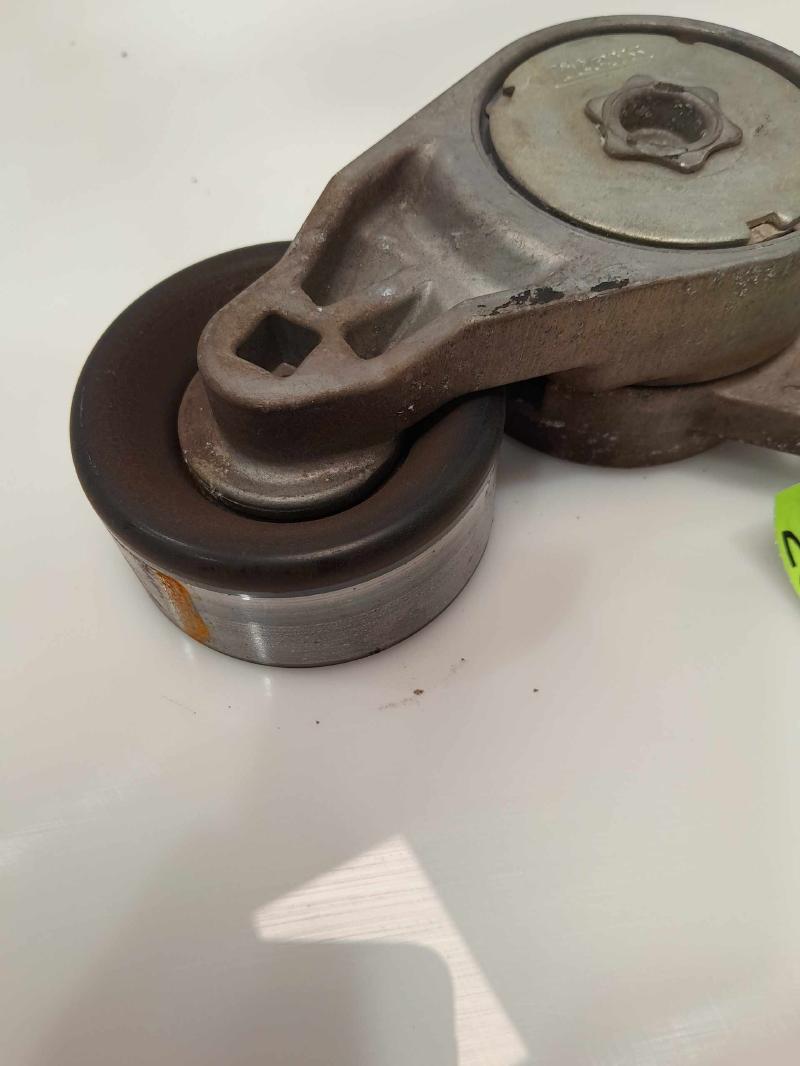 2015 Nissan Pathfinder Engine Belt Tensioner