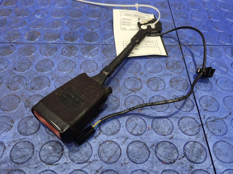 2020 Volkswagen Passat Front Seat Belt