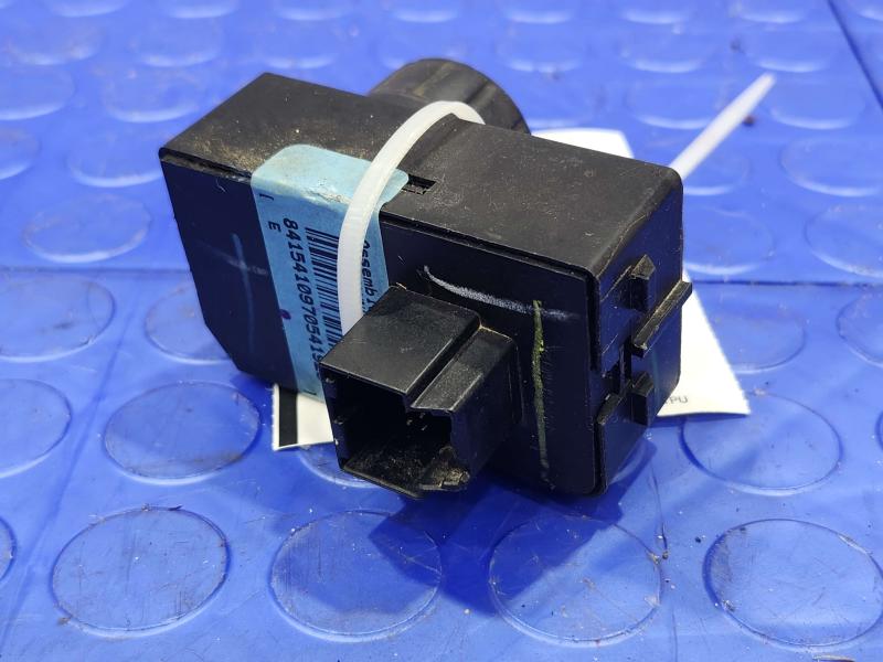 2017 Chevrolet Silverado 2500 Headlight Switch (Dash Mtd)