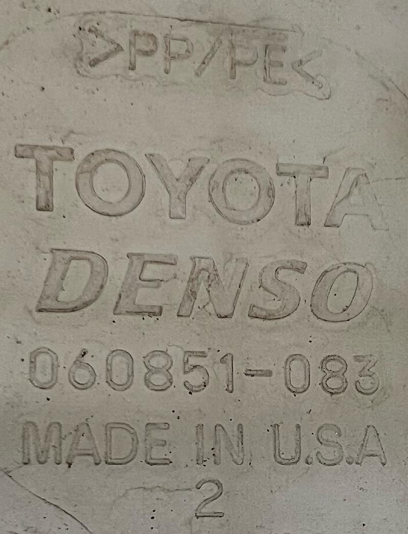 2003 - 2008 Toyota Corolla Windshield Washer Fluid Reservoir OEM 8531502111