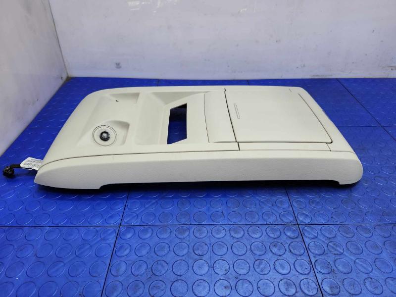 2009 Volkswagen Routan Info-Gps-Tv Screen