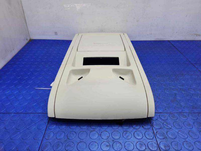 2009 Volkswagen Routan Info-Gps-Tv Screen