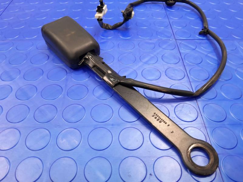 2021 Nissan Versa Front Seat Belt