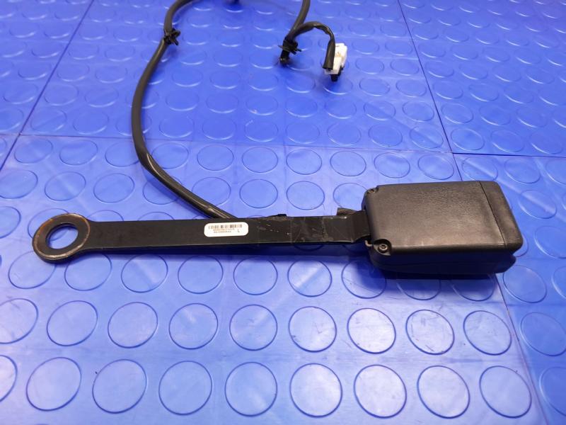 2021 Nissan Versa Front Seat Belt