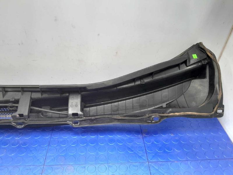 2015-2019 Subaru Outback Subaru Legacy Cowl Grille Genuine OEM 91419AL05B
