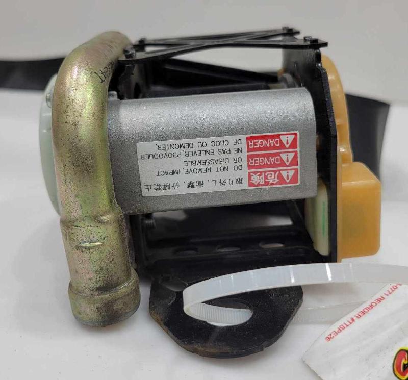 2003 Nissan 350Z Front Seat Belt