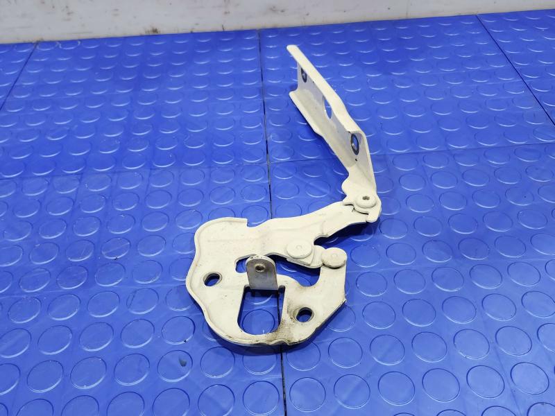 2018 Audi Q7 Hood Hinge