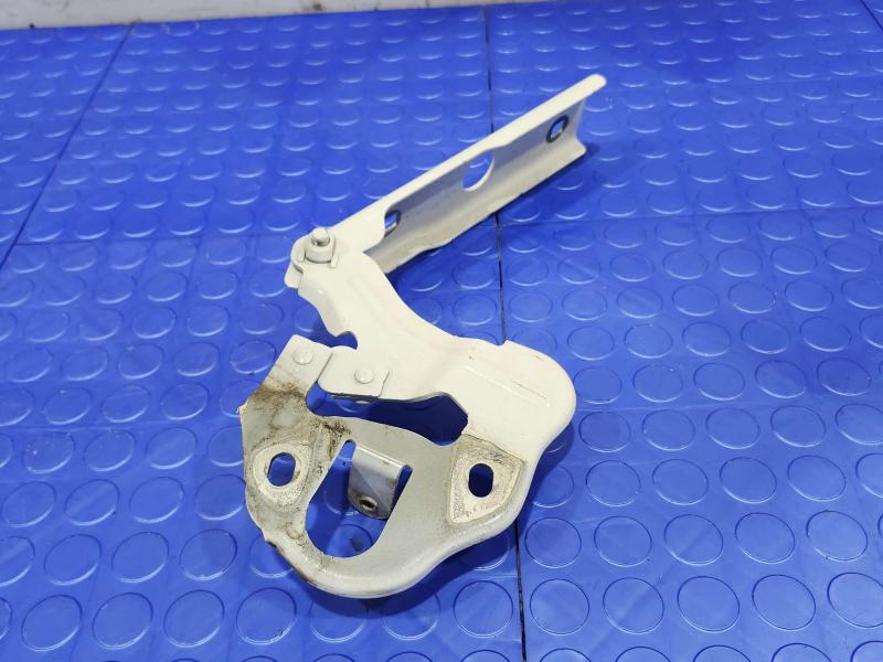 2018 Audi Q7 Hood Hinge