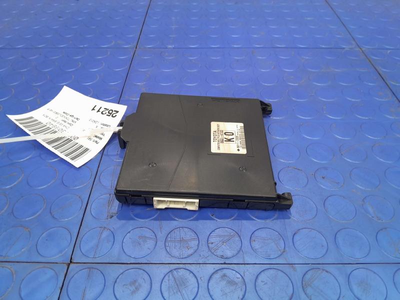2010-2011 Toyota Prius Multiplex Network Control Module OEM 89221-47120