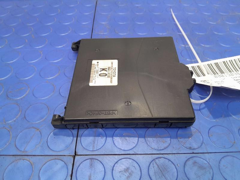 2010-2011 Toyota Prius Multiplex Network Control Module OEM 89221-47120