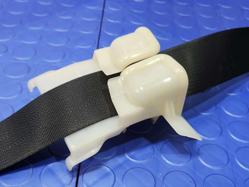 2011 Infiniti QX56 Rear Seat Belt