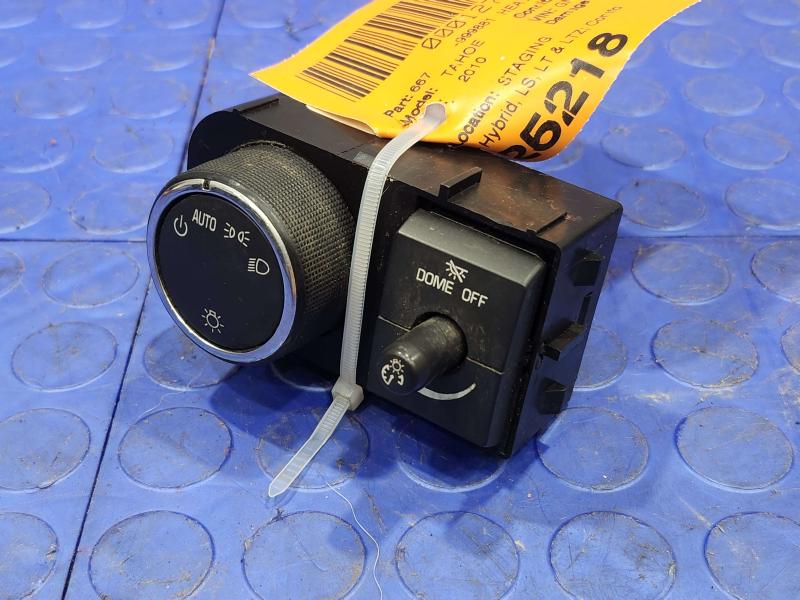 2010 Chevrolet Tahoe Headlight Switch (Dash Mtd)