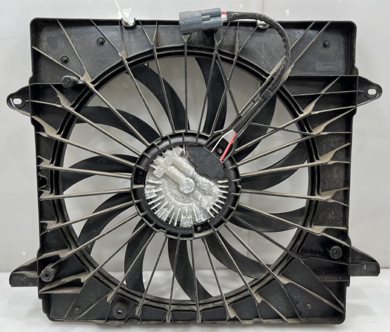 2017 - 2019 GMC Acadia Cadillac XT5 Engine Cooling Fan Assembly OEM 23412299