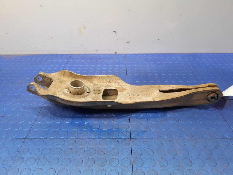2015 Chrysler 200 Lower Control Arm Rr