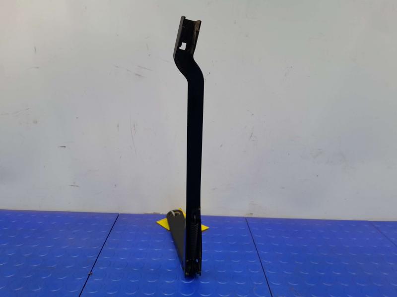2018 BMW 740I Wiper Arm
