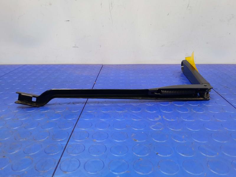 2018 BMW 740I Wiper Arm