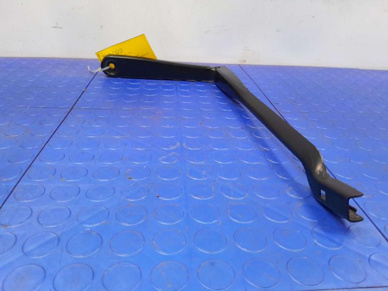 2018 BMW 740I Wiper Arm