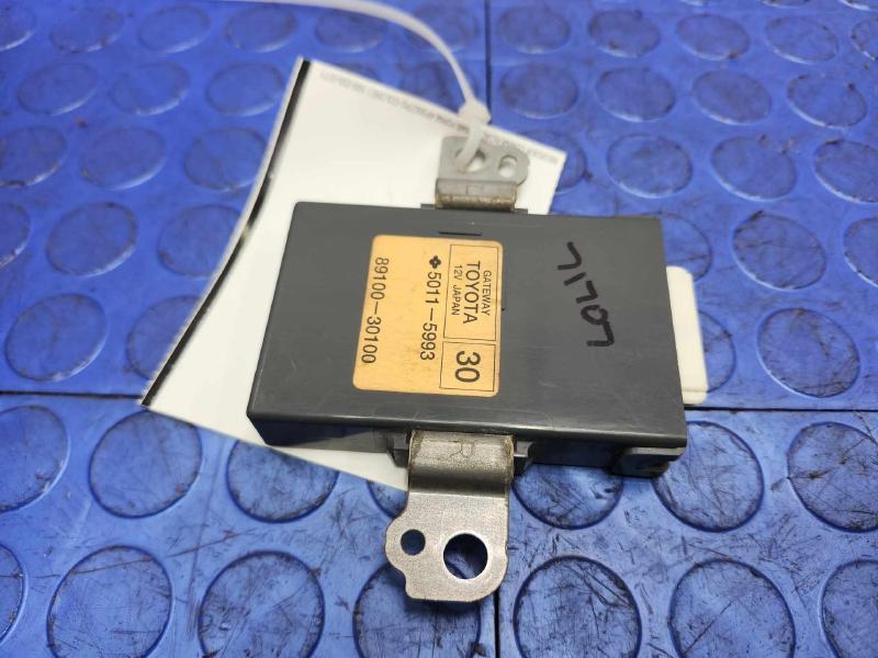 2013 Lexus GS350 GS450 Network Gateway Control Module OEM 89100-30100