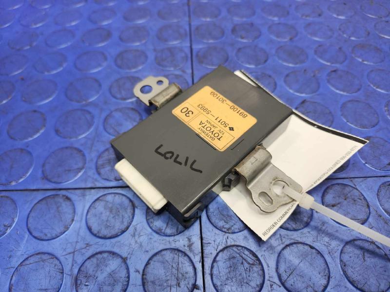 2013 Lexus GS350 GS450 Network Gateway Control Module OEM 89100-30100