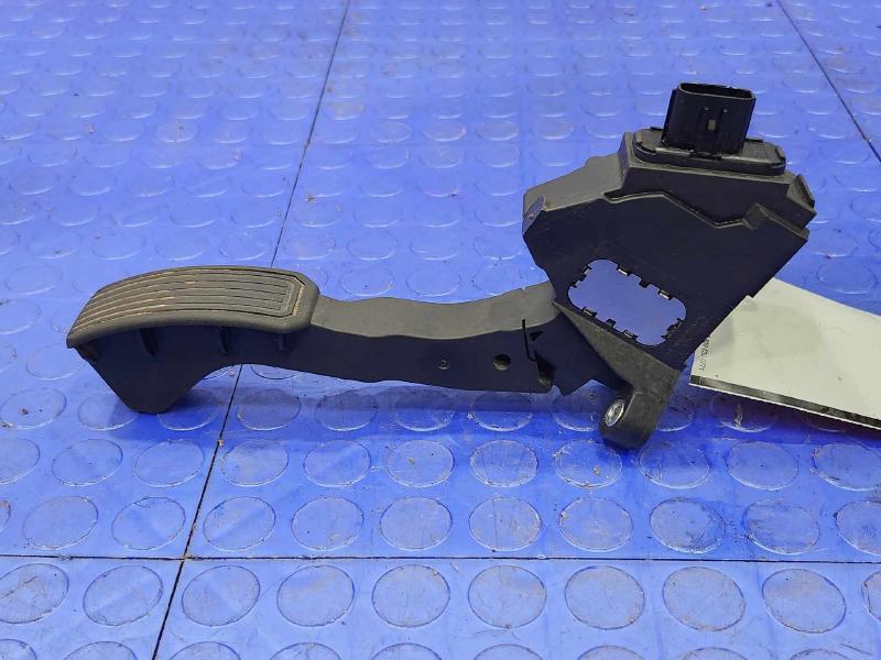2010 Toyota RAV4 Pedal Assembly