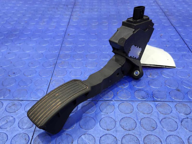 2010 Toyota RAV4 Pedal Assembly