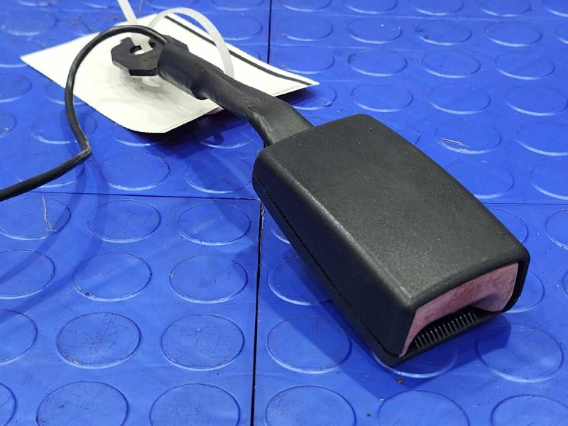 2014 MINI Cooper Countryman Front Seat Belt