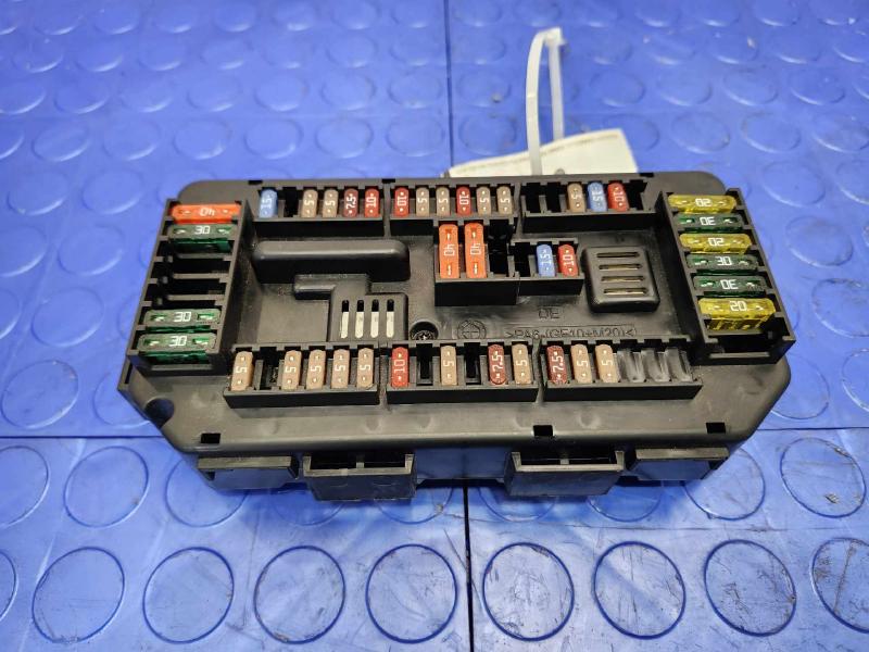 2014 BMW 228i Engine Fuse Box