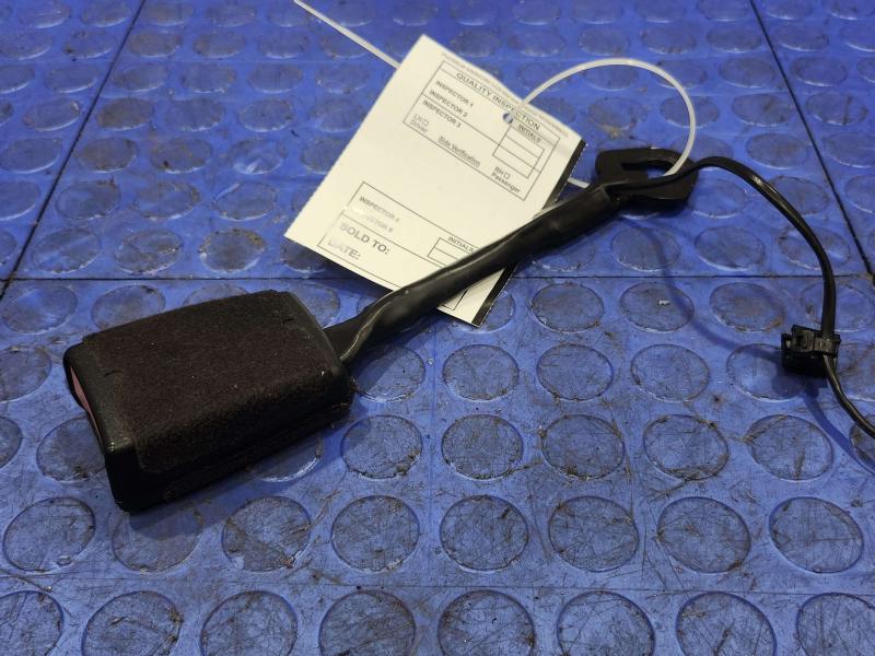 2020 Volkswagen Passat Front Seat Belt