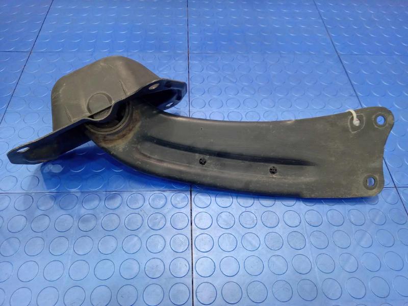 2006 Volkswagen Passat Lower Control Arm Rr