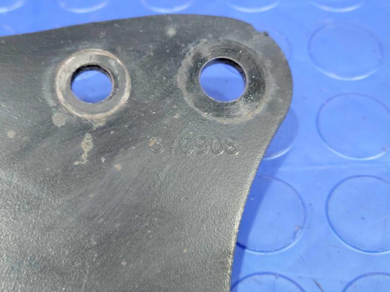 2009 Volkswagen Tiguan Lower Control Arm Rr