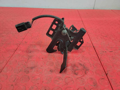 2013 GMC Yukon Hood Latch