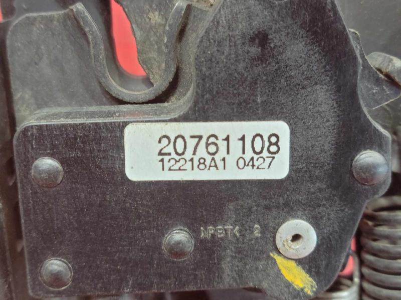 2013 GMC Yukon Hood Latch