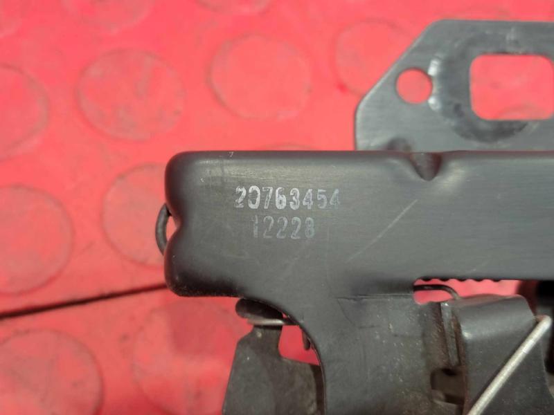 2013 GMC Yukon Hood Latch