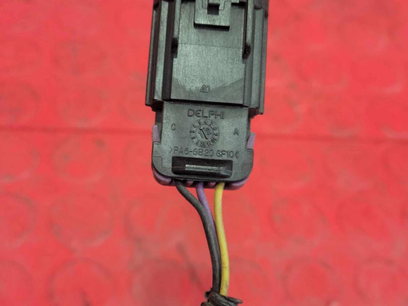 2013 GMC Yukon Hood Latch